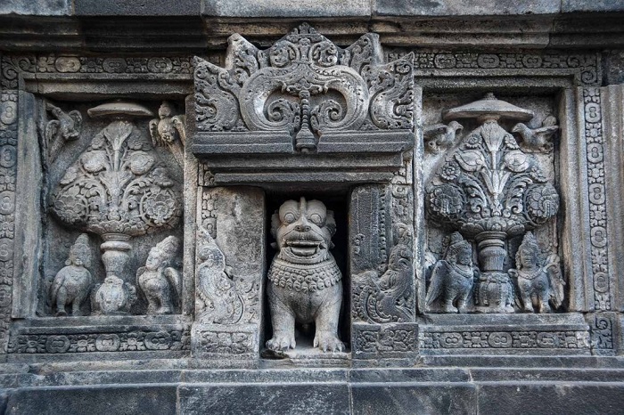Những bức phù điêu ở đền Shiva - đền Prambanan