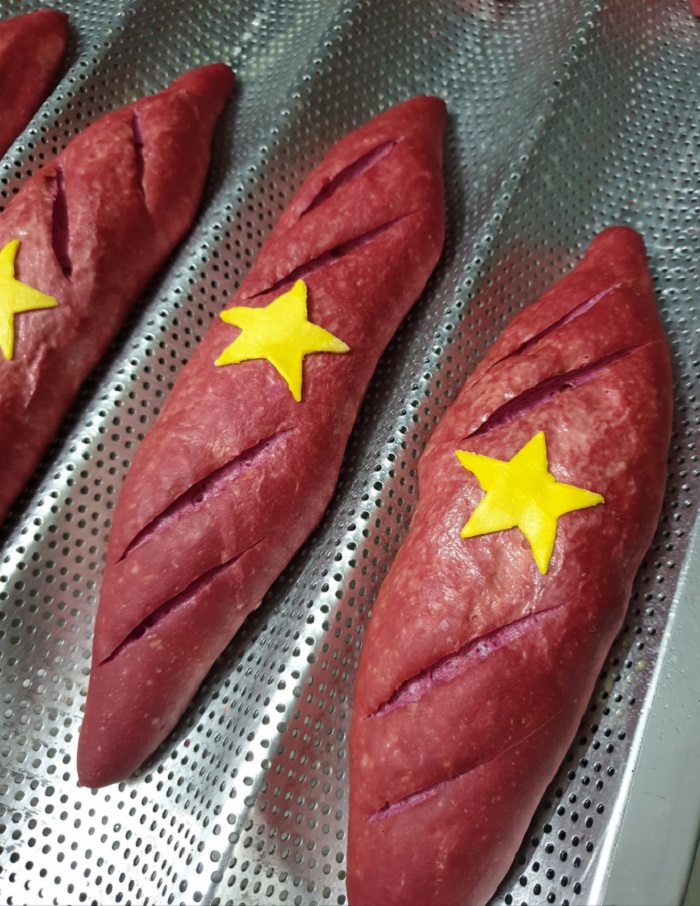 Độc đáo món bánh mì yêu nước - niềm tự hào ẩm thực Việt