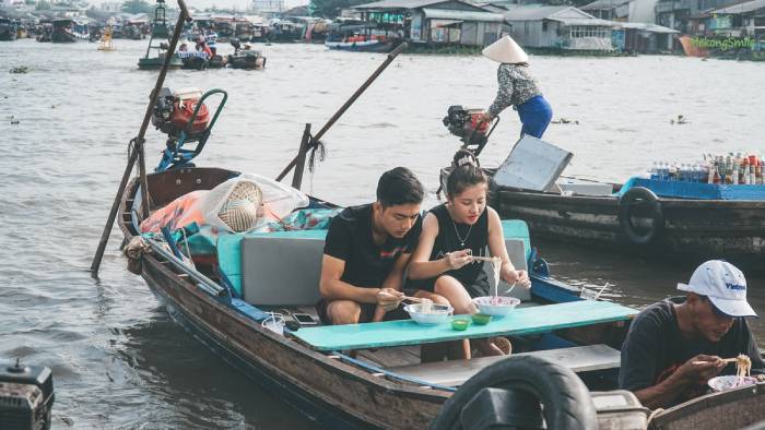 Tour du lịch Côn Đảo từ Hà Nội - điểm đến chợ nổi Cái Răng