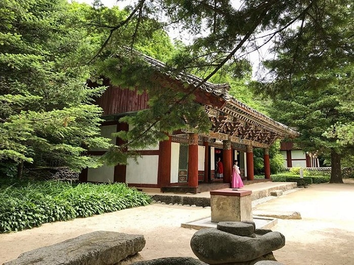chùa phổ hiền - địa điểm du lịch Triều Tiên cổ kính