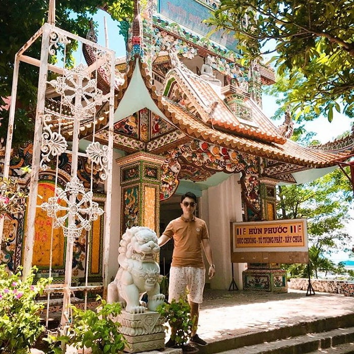 Tam Quan Gate - impressive works at Thich Ca Phat Dai 