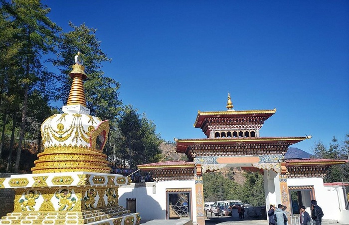 cổng tam quan và bảo tháp - công trình thú vị tại Tượng Phật Dordenma