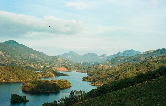 địa danh nổi tiếng xuất hiện trong tác phẩm văn học Việt Nam - Sông Đà-ngnnanh