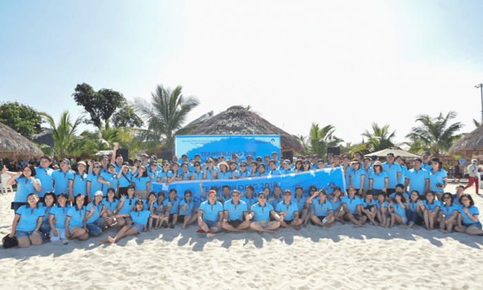 Teambuilding site in Ha Long - held at Titop beach