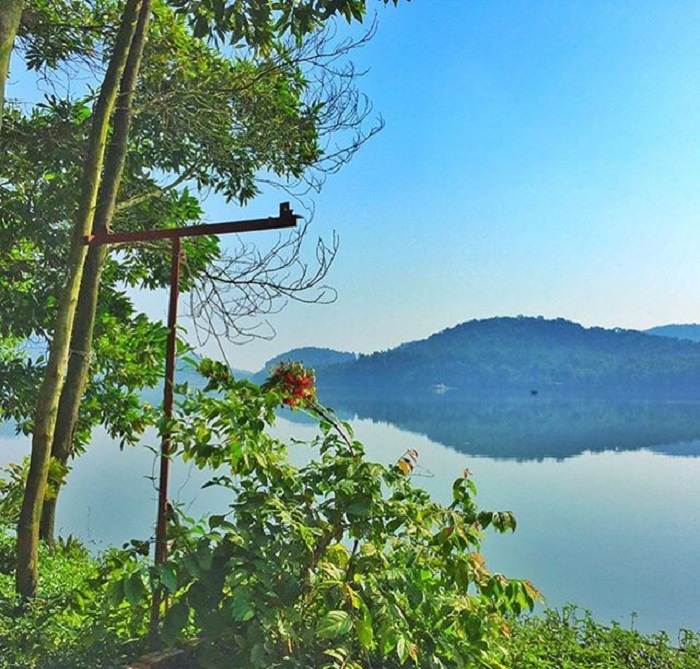điểm du lịch ở Sóc Sơn - ngắm cảnh hồ Đồng Quan