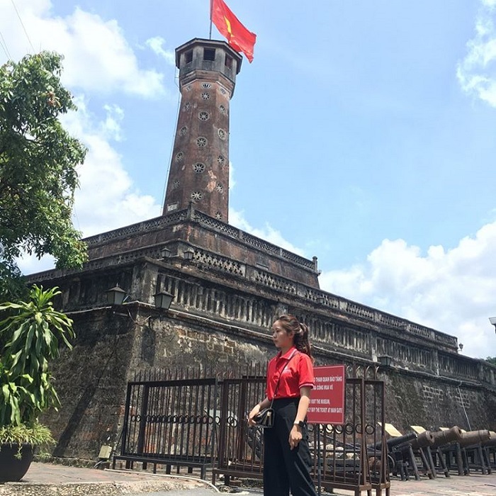 sights in Hanoi - check in the Hanoi flagpole 