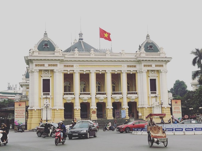 check in nhà hát lớn - điểm tham quan ở Hà Nội