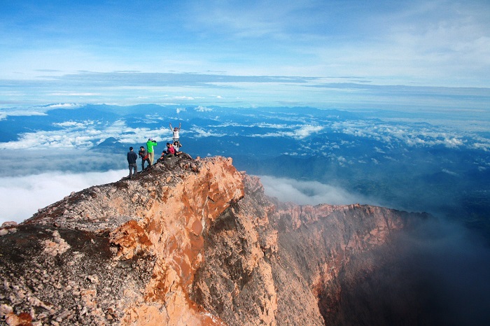 Núi Gunung Kerinci - một trong những ngọn núi lửa đẹp nhất ở Indonesia