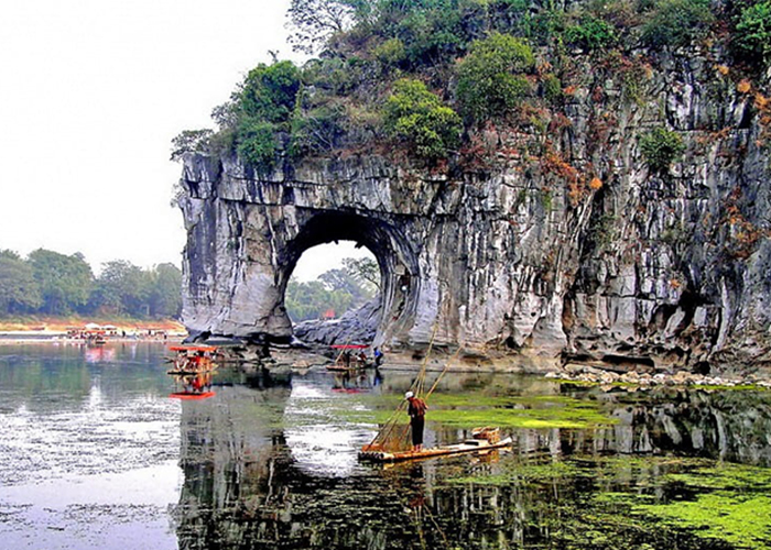 14 địa điểm du lịch Quế Lâm - Động Thủy Nguyệt