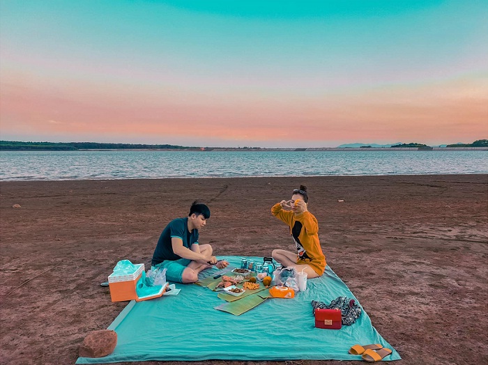 picnic - hoạt động hấp dẫn tại hồ Đá Bàng Vũng Tàu