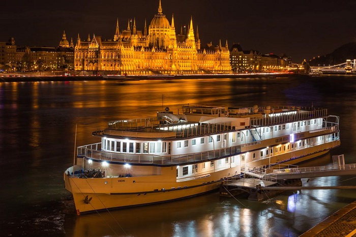 Kinh nghiệm du lịch Budapest - du thuyền trên sông