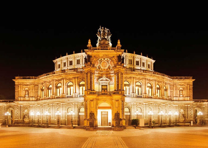 Nhà hát Semperoper, địa điểm du lịch nổi tiếng ở Dresden - Kinh nghiệm du lịch Dresden