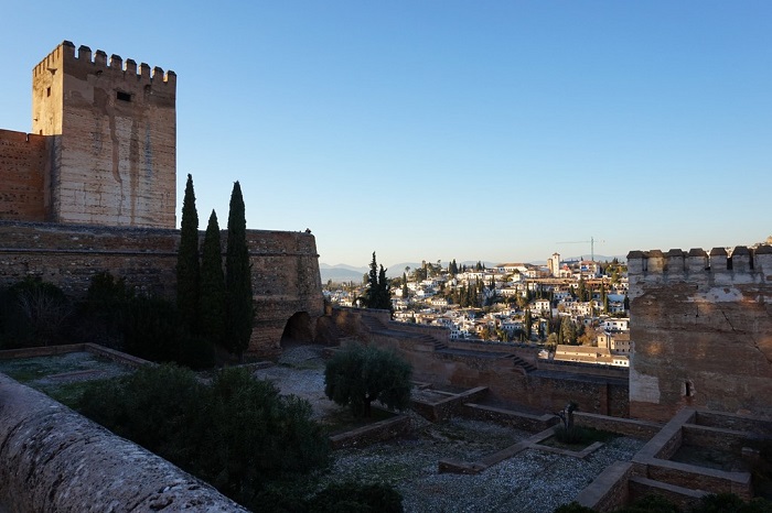 Lâu đài Alhambra - Kiến trúc Moorish ở Granada