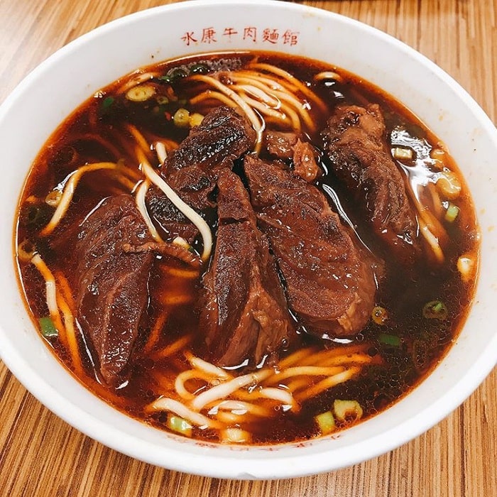 mì bò - món ăn nổi tiếng nhất tại phố ẩm thực Yongkang