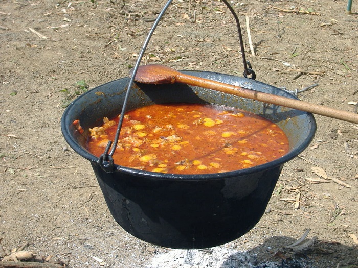 Món ăn đặc sản Hungary - Goulash (gulyás)
