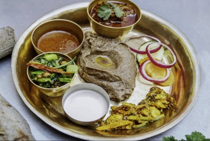 Món Dheedo - Đặc sản ở Nepal được yêu thích nhất