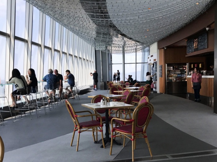 Cafe 100 Ritz Carlton tại tòa nhà Sky 100 Hong Kong