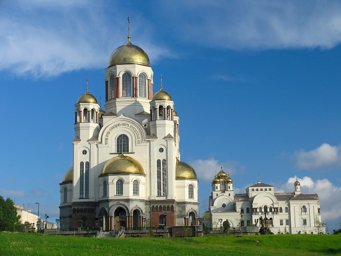 Kinh nghiệm du lịch thành phố Ekaterinburg nhà thờ máu đổ 