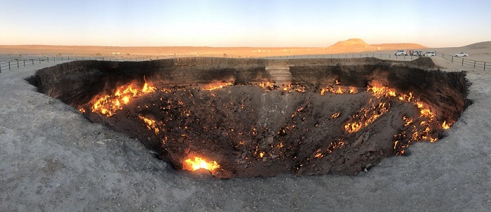Những ngọn lửa không tắt ở Azerbaijan gây sự tò mò cho du khách