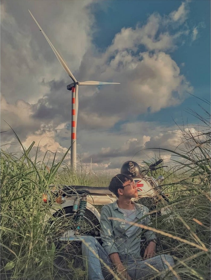motorbike - means of transport to Ea H'leo Wind Turbine Field
