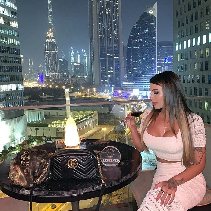 View quán bar ở Dubai Luna Sky Bar