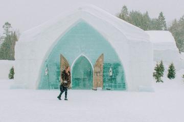 Đến thăm khách sạn băng tuyết Hotel de Glace độc đáo ở Canada