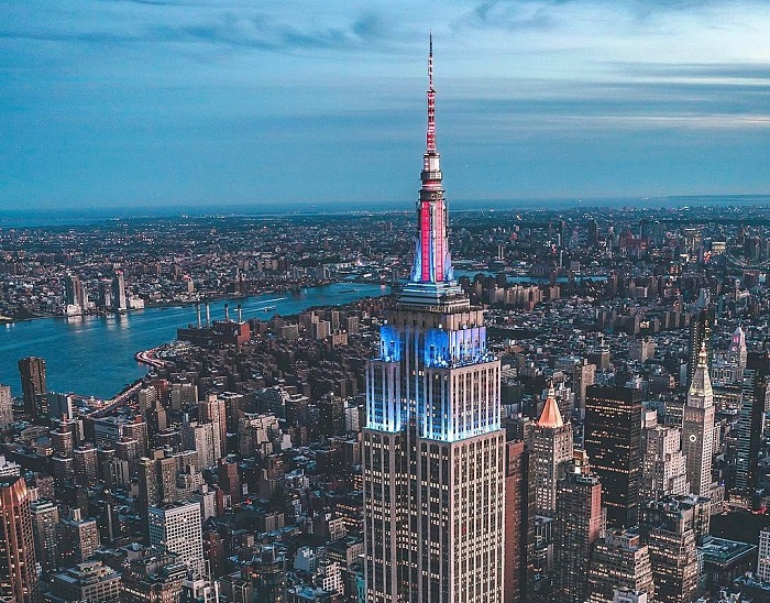 Tòa nhà Empire State - địa điểm du lịch nổi tiếng ở Manhattan