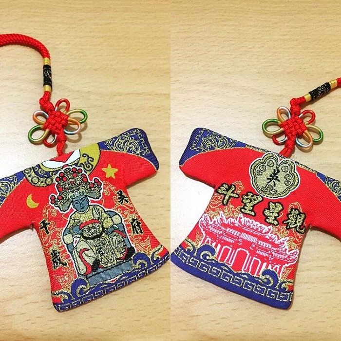 túi muối may mắn - đồ vật quan trọng trong lễ hội chùa Nankunshen