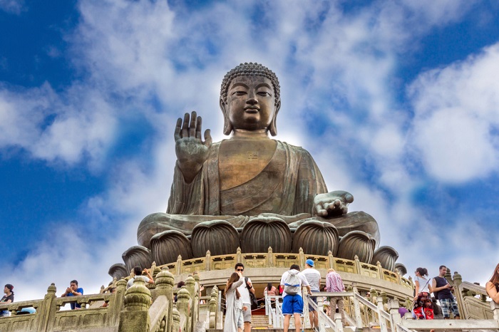 Chinh phục tượng Phật Big Buddha khi trải nghiệm cáp treo Ngong Ping 360