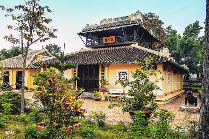 Những ngôi chùa đẹp ở Vĩnh Long nổi tiếng - Tụy Văn Lâu