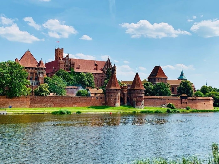 Vẻ đẹp của tòa lâu đài Malbork Ba Lan