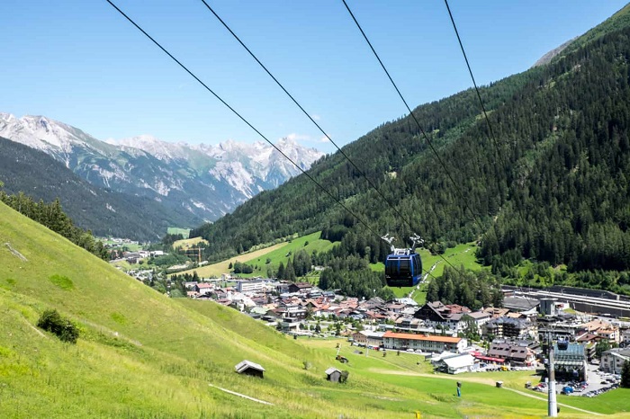 Xe cáp treo Galzigbahn - Du lịch St Anton am Arlberg