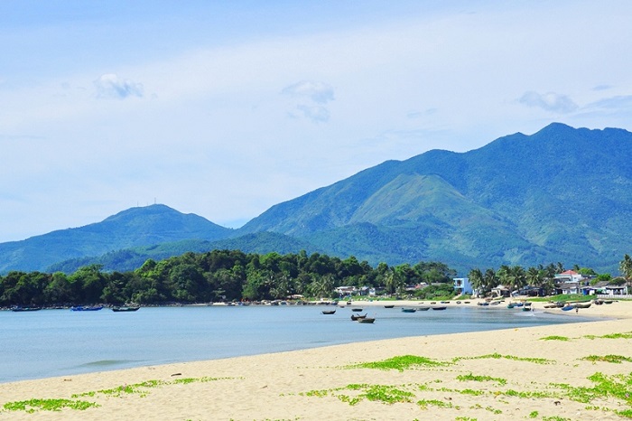 About Xuan Thieu Beach Da Nang 