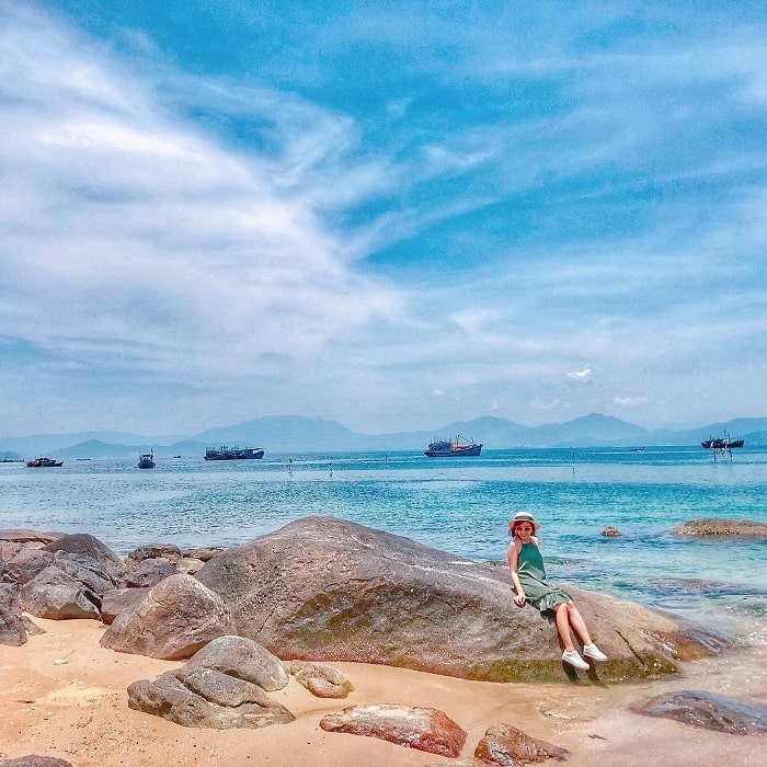 Những trải nghiệm thú vị ở bãi biển Xuân Thiều Đà Nẵng 
