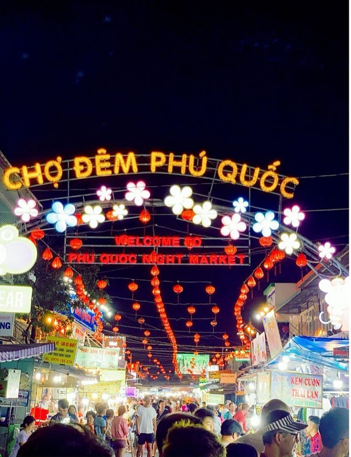 Chợ đêm Phú Quốc là chợ đêm nổi tiếng ở Việt Nam