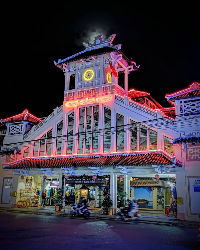 Chợ đêm Cần Thơ là chợ đêm nổi tiếng ở Việt Nam