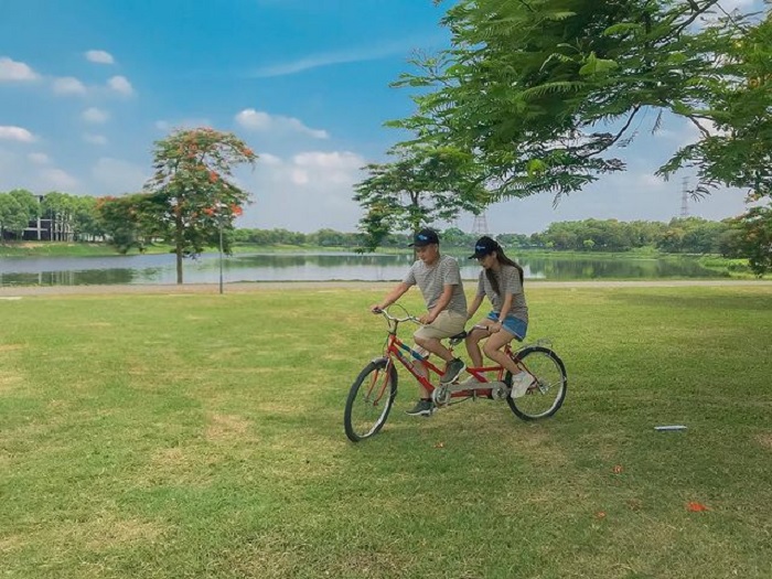 đạp xe - hoạt động dã ngoại công viên Yên Sở hấp dẫn