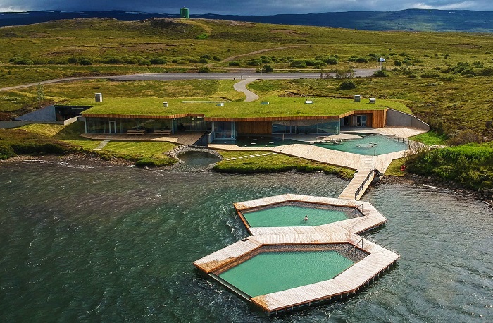 Vök Baths nổi trong hồ Urriðavatn xinh đẹp ở Đông Iceland - Kinh nghiệm du lịch Iceland