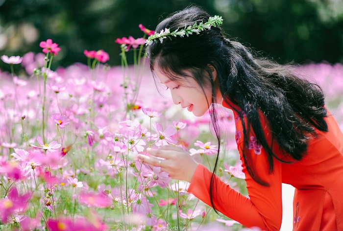 virtual living experience in a beautiful flower garden in Vietnam 