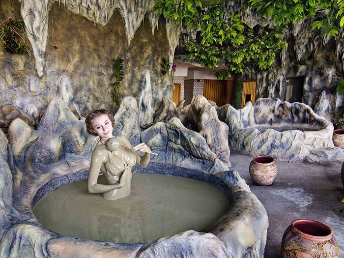 The most popular Nha Trang mud baths - Galina 