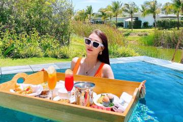 Review resort Melia Hồ Tràm – tận hưởng bữa sáng nổi trên hồ bơi ‘chanh sả’