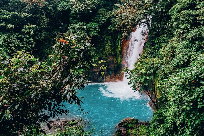 Một con thác tuyệt đẹp ở Costa Rica - du lịch Costa Rica