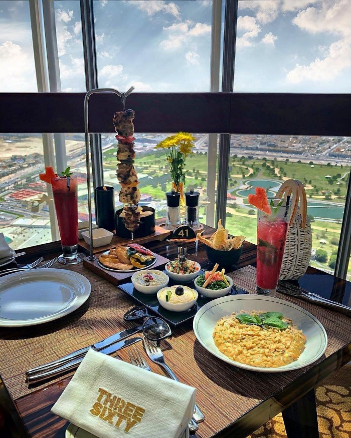 Nhà hàng quay 360 độ - trải nghiệm ăn uống sang chảnh tại Qatar