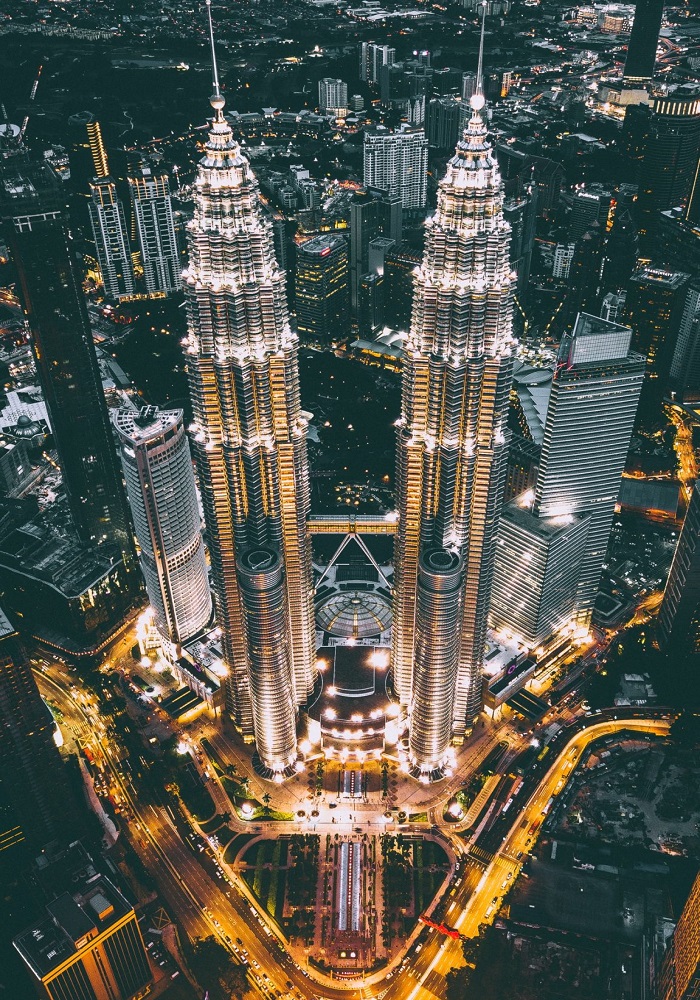 Tháp đôi Petronas - địa điểm đẹp ở Đông Nam Á