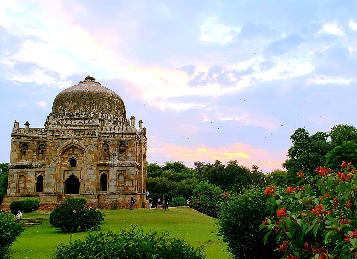 Vườn Lodi Garden - hoạt động du lịch ở Delhi