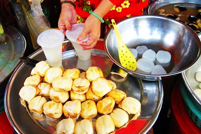 Thốt nốt là món ăn cực kỳ nổi tiếng ở chợ biên giới Tịnh Biên