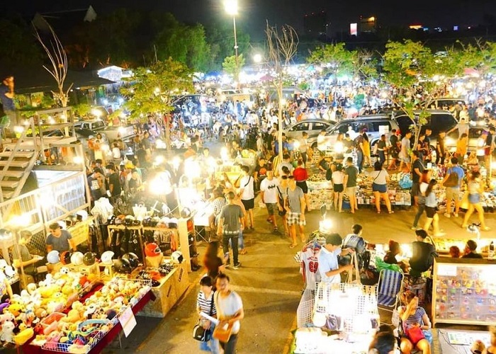 Night markets in Binh Duong - Thu Dau Mot night market