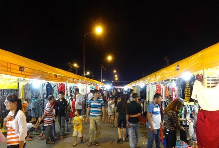 Night markets in Binh Duong - Thu Dau Mot night market