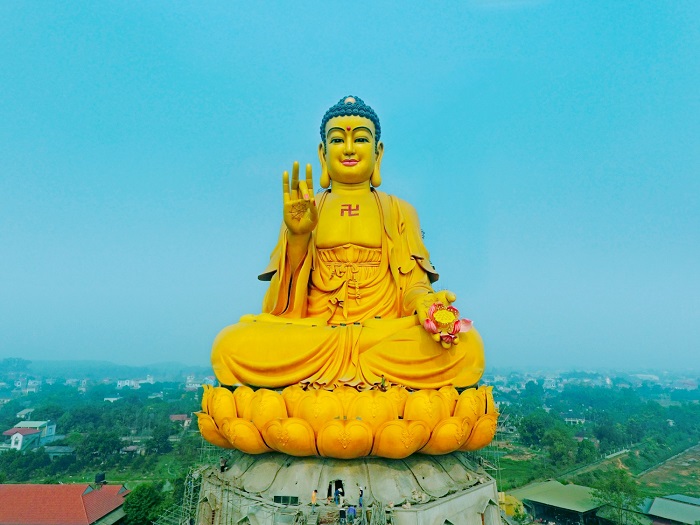 chùa Khai Nguyên Sơn Tây - tượng Phật A Di Đà