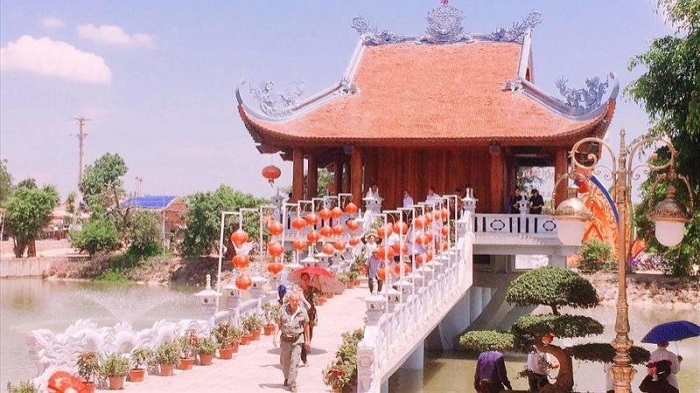 chùa Khai Nguyên Sơn Tây - cầu bình an